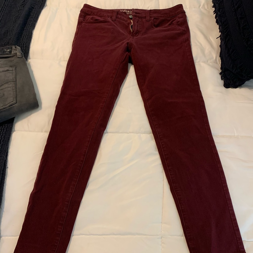 Super soft and super stretch, size 6, burgundy, American Eagle jeggings.